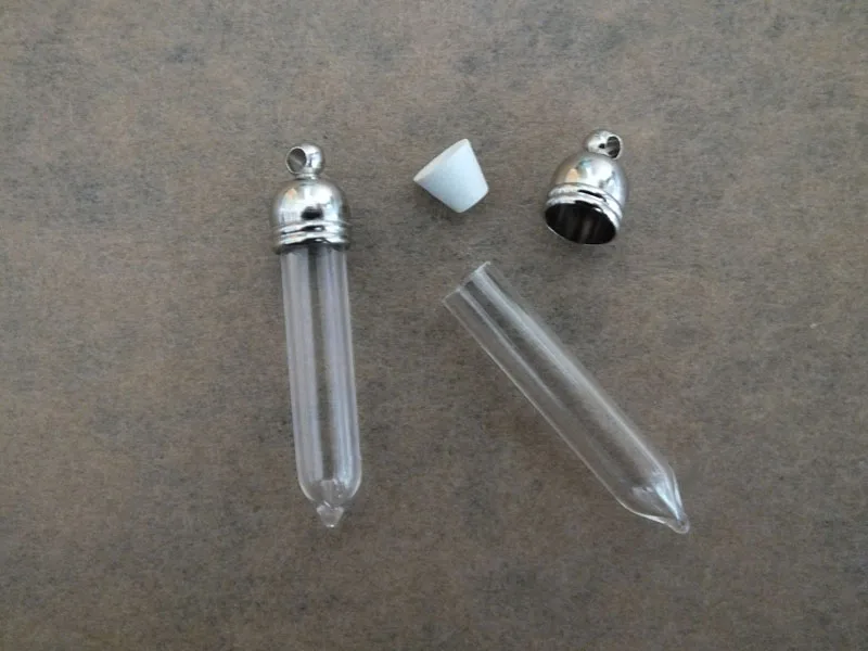 

Маленькая стеклянная индивидуальная подвеска ручной работы художественное ожерелье сервисная шапочка 31x5 мм