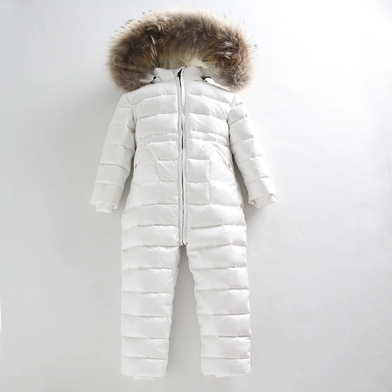 Dollplus/Детские комбинезоны; Комбинезоны для русской зимы; лыжный зимний комбинезон на белом утином пуху; уличные комбинезоны для девочек и мальчиков; От 2 до 5 лет с капюшоном и натуральным мехом - Цвет: Белый