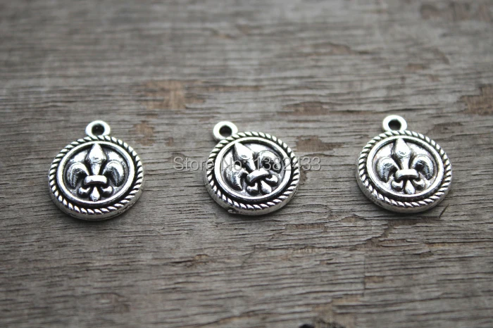 25 шт Круглые Подвески Fleur de Lis Античные тибетские серебряные тона французские Lily