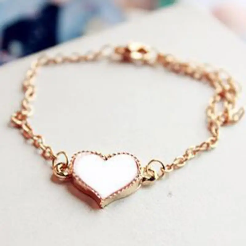 Милый женский браслет в форме сердца из сплава с кристаллами элегантный