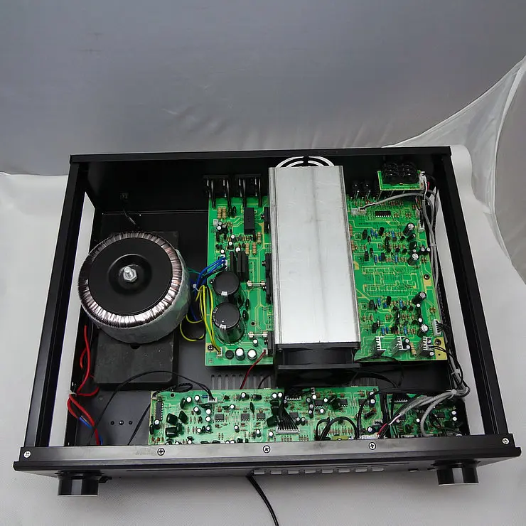 Усилитель высокой мощности 2SC5200 350 Вт + Bluetooth