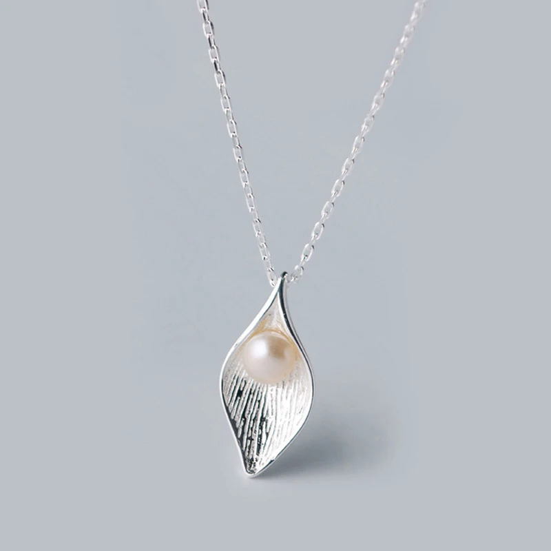 

MloveAcc Brand 925 Sterling Silver Leaf Shape Unique Design Pearl Necklace Bohemian Style Jewelry for Women Retro style