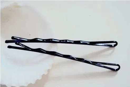 Новинка 2021 г. модная недорогая Зажимная клипса с крестом в виде букв черного