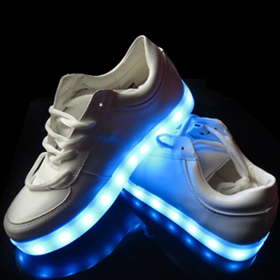 Smart Мигающий Танцы Обувь Для Партии APP Контролируемых и С Музыкой Bluetooth Работает| |