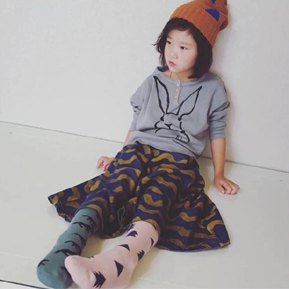 2016 новый хлопок колен-высокие носки детей в трубке печать красочные малышей зима