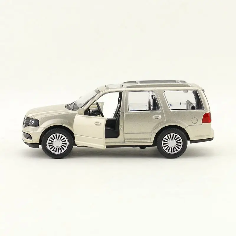 1:46 Масштаб/литая Игрушечная модель/Ford Lincoln Navigator SUV/супер спортивная машина/образовательная Коллекция/Вытяжка/подарок для детей