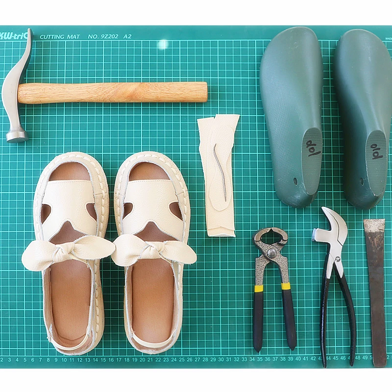 Careaymade-Cowhide soft sole hollow shoes Literature Art Korean flat sole pregnant women's shoes Roman  comfortable sandals