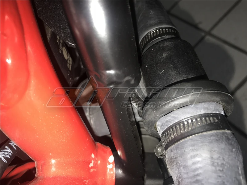 Рамка Защита от Краш ползунок бобины для задний фонарь тормоза для Ducati supersport/S недавно