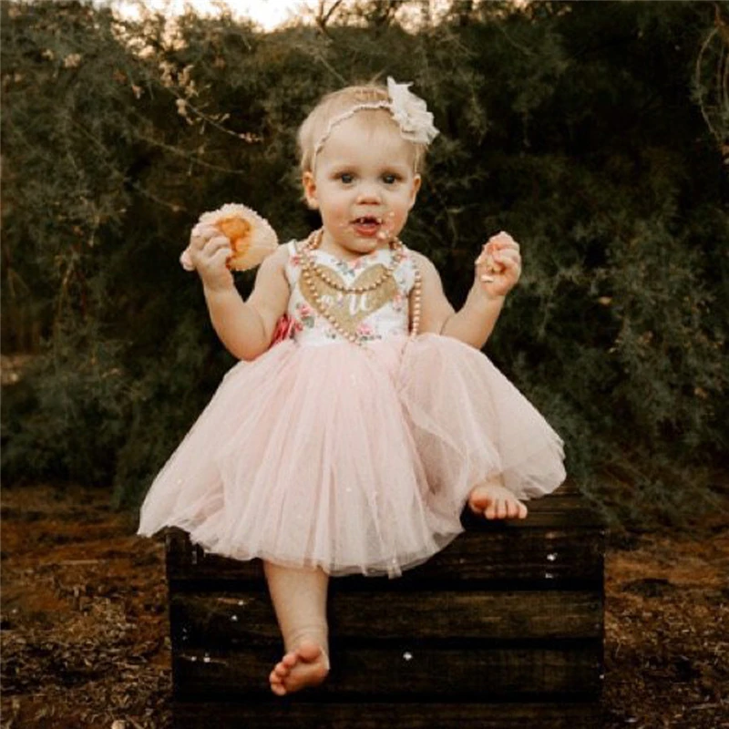 Новейшая летняя одежда для маленьких девочек праздничный сарафан принцессы с