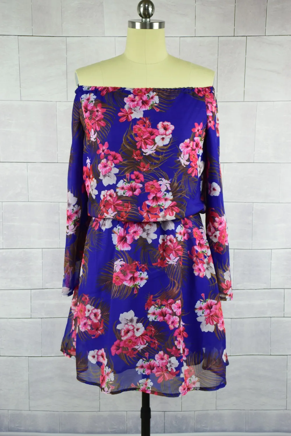 Платья для мамы и дочки 2018 Для Одинаковая одежда из шифона с цветочным принтом