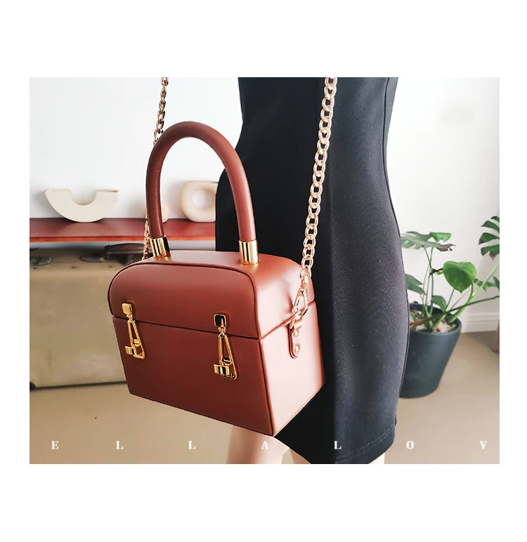 Винтажная дизайнерская женская сумка из натуральной кожи с пряжкой через плечо