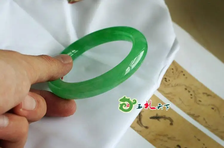 Браслет из натурального нефрита полный зеленого браслет детский Изумрудный