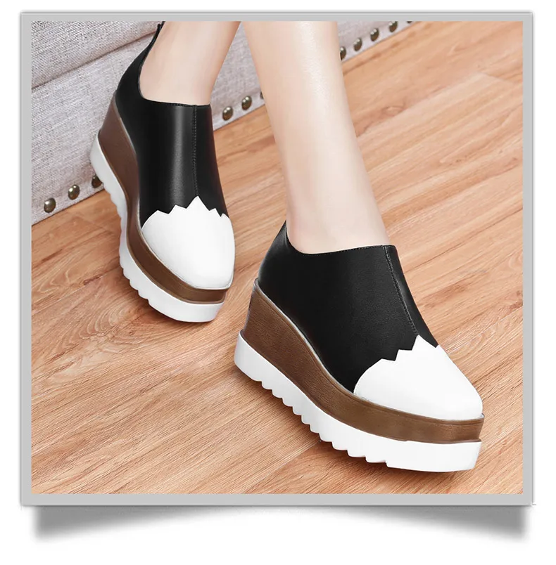 Женский черный с белым клин пятки PU Обувь кожаная для девочек слипоны на танкетке