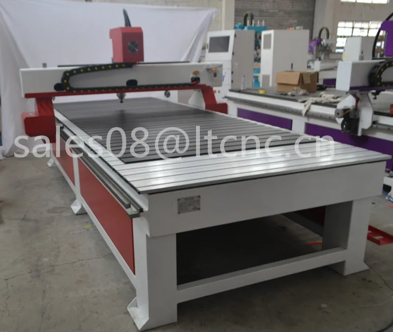 Китайский простой в использовании деревообрабатывающий станок с ЧПУ 1325/1530