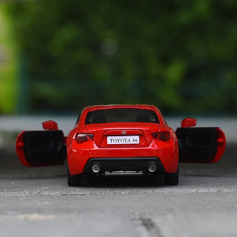 Модели легкосплавных автомобилей 1:36 модели суперавтомобилей GT86 с высокой