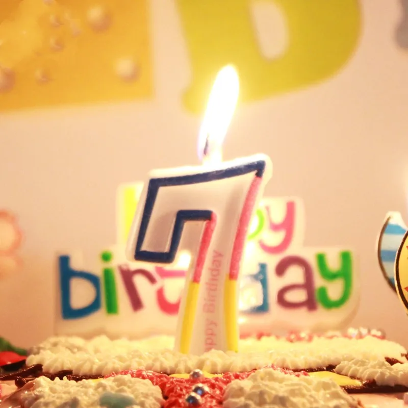 Разноцветные свечи в виде цифр на день рождения для детей и взрослых 1 2 3 4 5 6 7 8 9 0