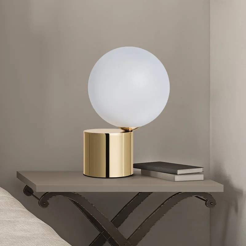 Retro copper study and work LED desk lamp modern minimalist fashion European Eye table | Лампы и освещение