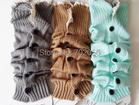 Рисунок 5 - Длинные однотонные кружевные гетры на пуговицах