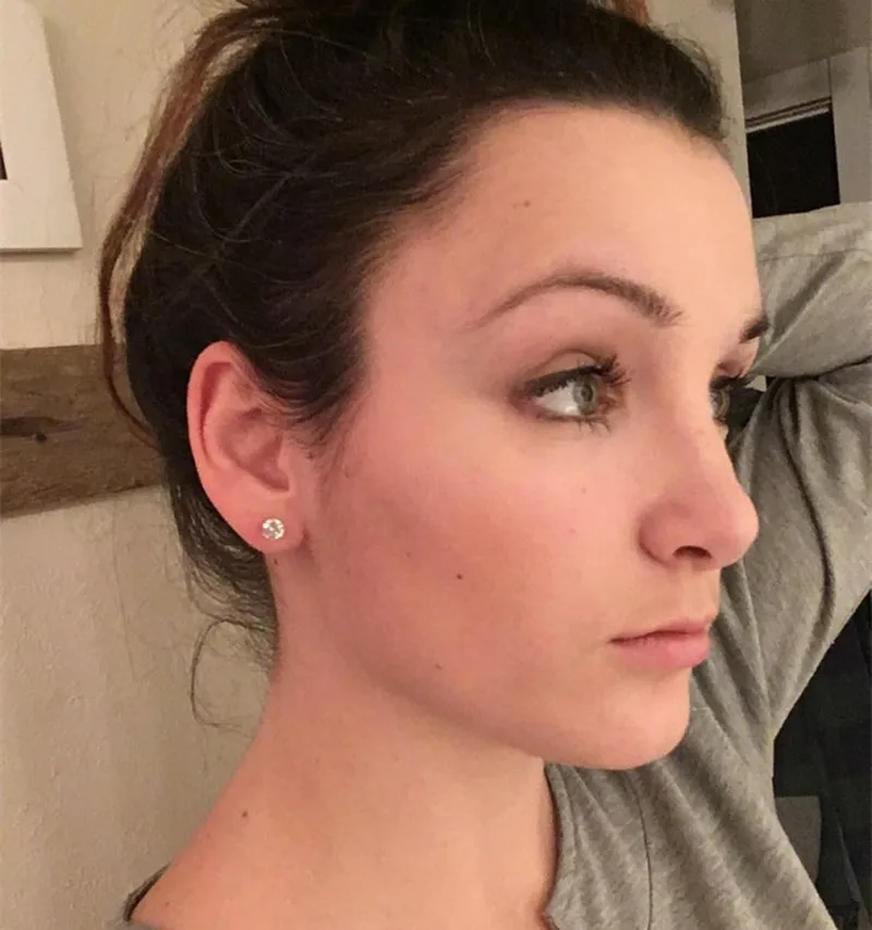 Классические серьги-гвоздики с шестью коготками циркония для женщин и мужчин