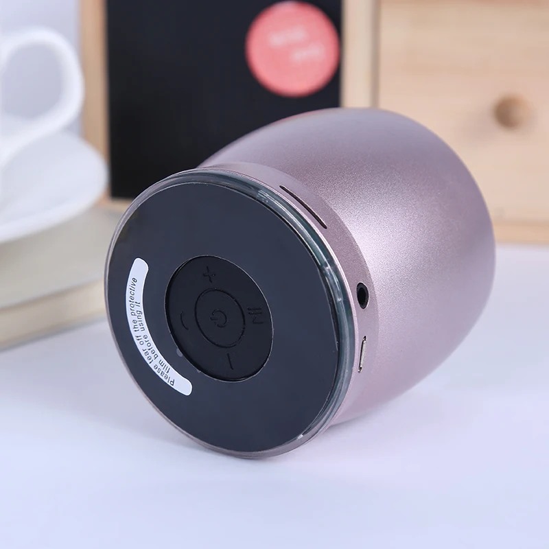 Портативная беспроводная bluetooth колонка EWA A150 маленькая с громкими басами