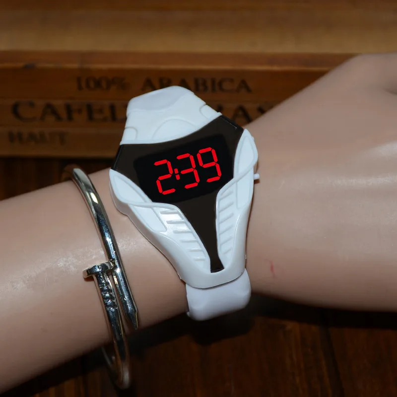 Новые светодиодные часы с уникальным дизайном наручные силиконовым кольцом для
