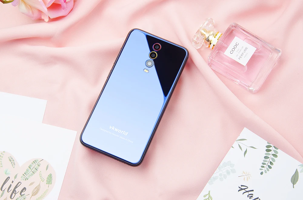 VKworld K1 4 Гб+ 64 Гб мобильный телефон Face ID отпечатков пальцев 5,2 дюймов Android 8,1 MTK6750T Octa Core Беспроводной зарядка с двумя sim-картами