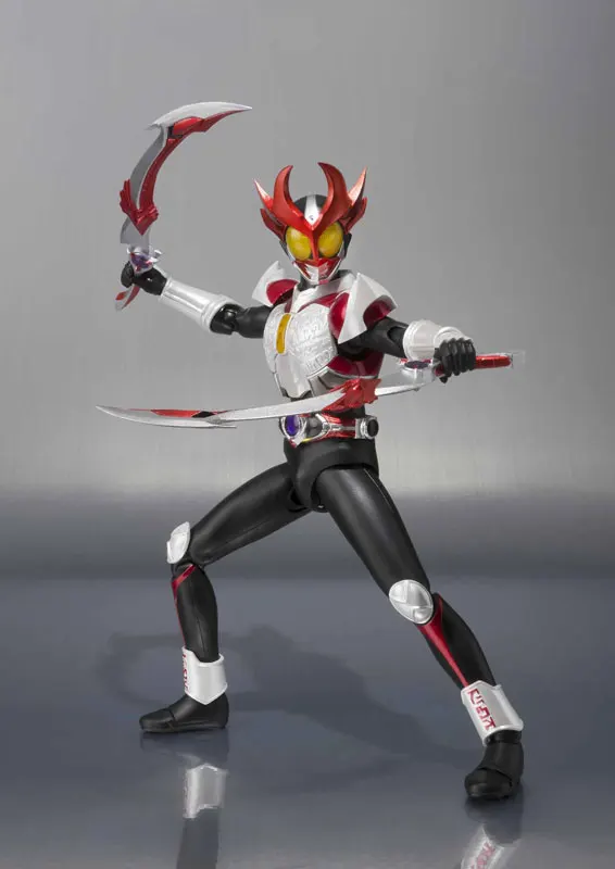 Фигурка BANDAI Tamashii Nation S.H.Figuarts (SHF)-агито (сияющая форма) от &quotРайдера в масках