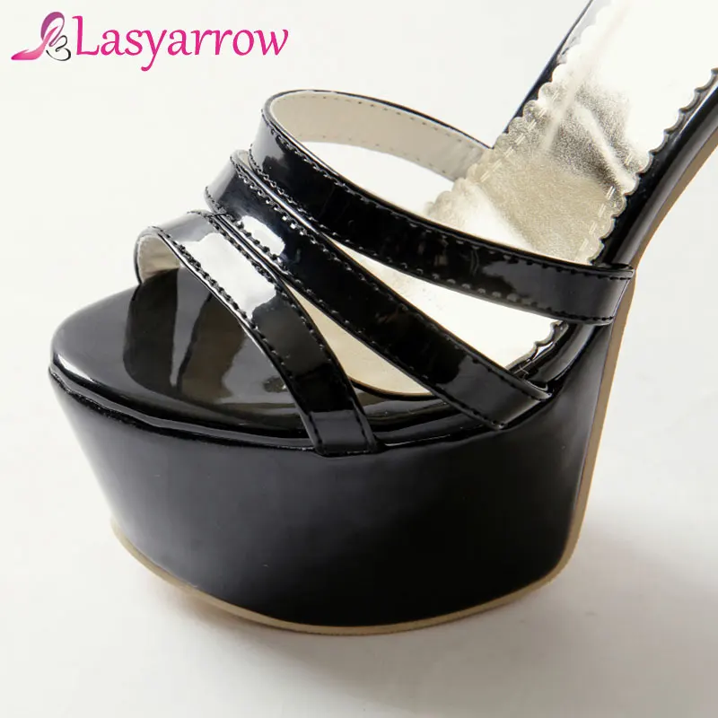 Lasyarrow/Женская обувь черного, белого и красного цвета; большие размеры 31-48 летние женские сандалии-гладиаторы на высокой шпильке с открытым носком; RM443