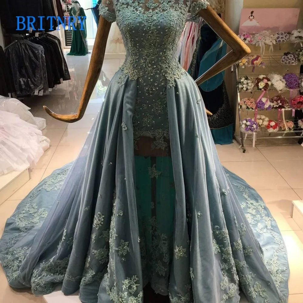 Великолепное цветное свадебное платье 2018 кружевное невесты с длинным шлейфом