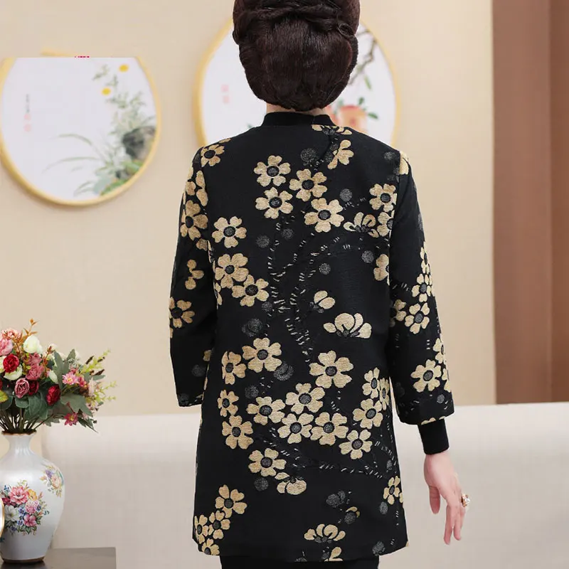 Осенняя ветровка для женщин среднего возраста модель 2017 года свободная длинная