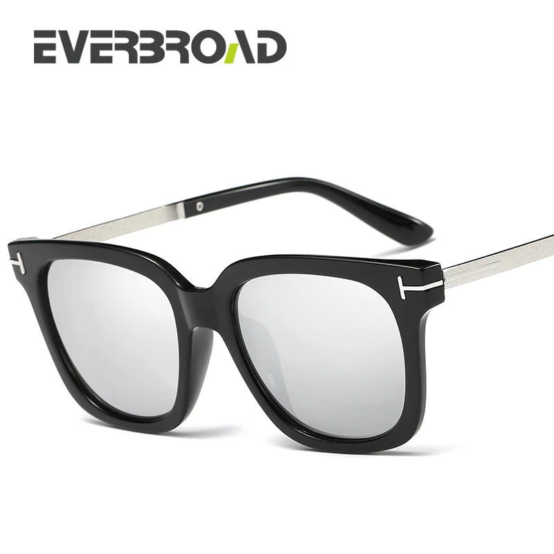 

Newest Women Sunglasses Black Frame Silver Lens Rivet Decoration Rock Style Sun Glasses EV2715