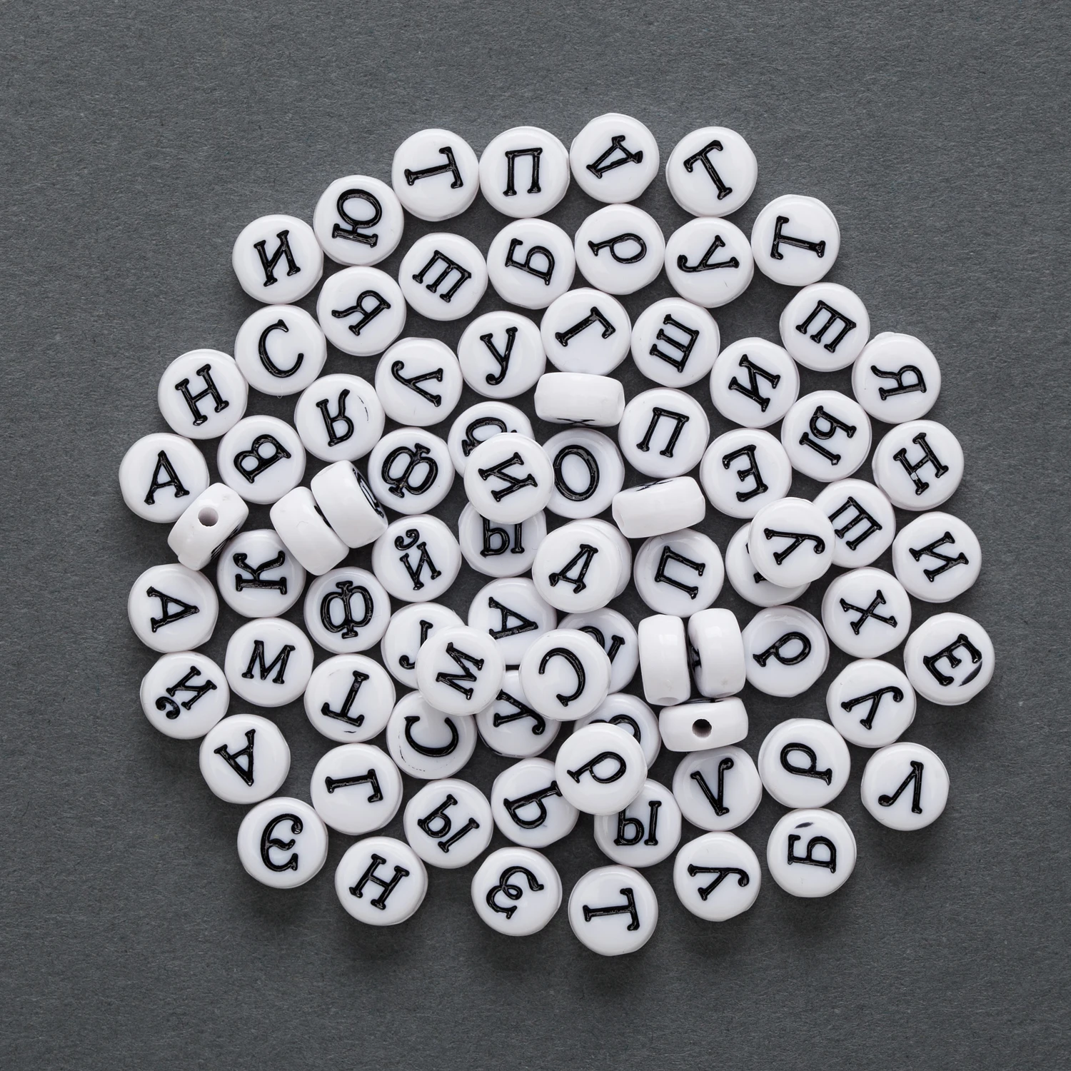 

100 Piece White Random Mixed Round Acrylic Spacer Women Children DIY Bracelet Necklace Russian Alphabets Letter Beads 7mm