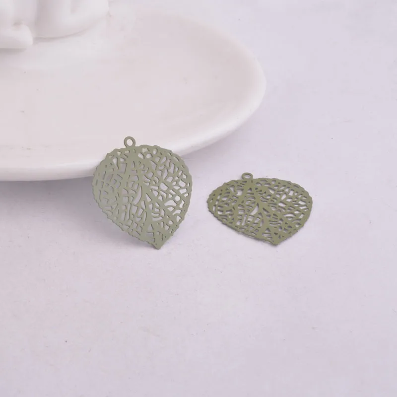 50pcs AC4515 25mm*26mm Leaves Prints Charms Brass Metal Hearts Jewelry Accessories