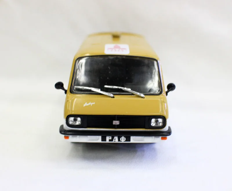 1/43 москвийская зимняя Олимпийская коммутирующая машина, игрушечная литая машина из сплава, модель автомобиля, игрушки