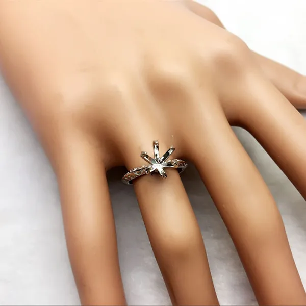 

Round Cut 8mm Solid 14Kt White Gold Semi Mount Ring R447