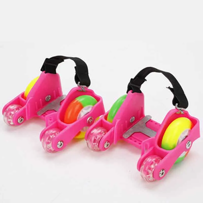 4 wheels Кроссовки из искусственной кожи со светодиодной подсветкой для детей, кроссовки для бега с полной вспышкой, 2, 4 колеса для катания на коньках, кроссовки на колесах, детская обувь для скоростного катания на коньках, колеса - Цвет: 4 wheels