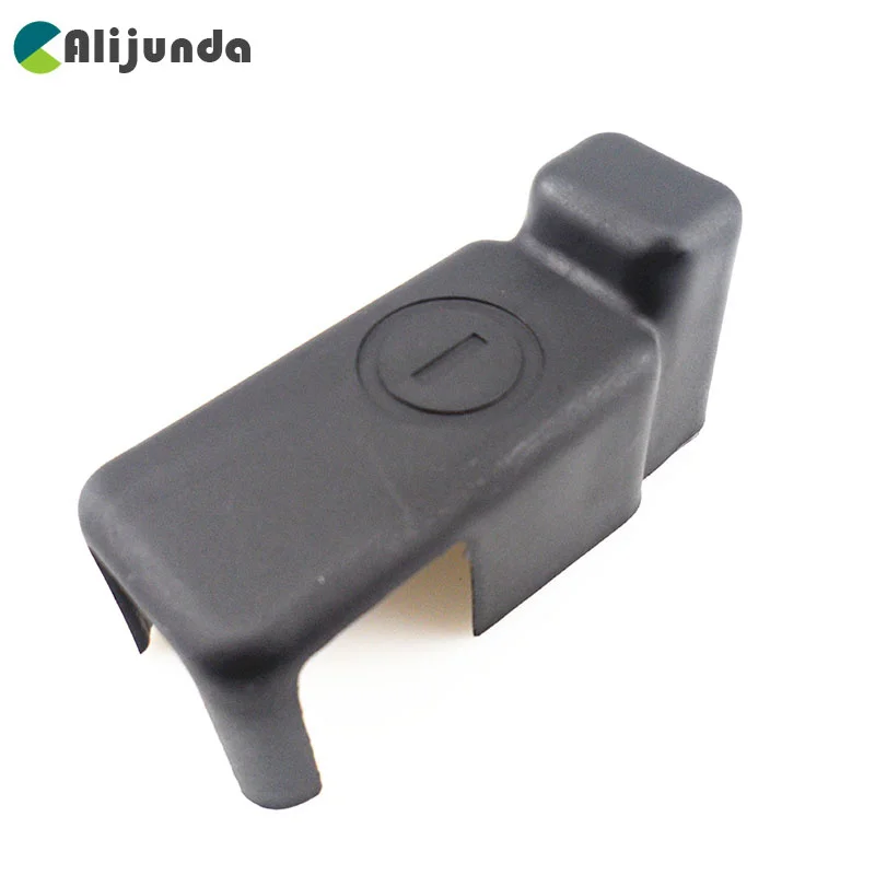 Автомобильный аккумулятор с отрицательной защитой водонепроницаемый чехол