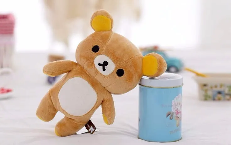 Бесплатная доставка 20 см 1 шт Новый стиль милый Мишка рилаккума расслабляющий