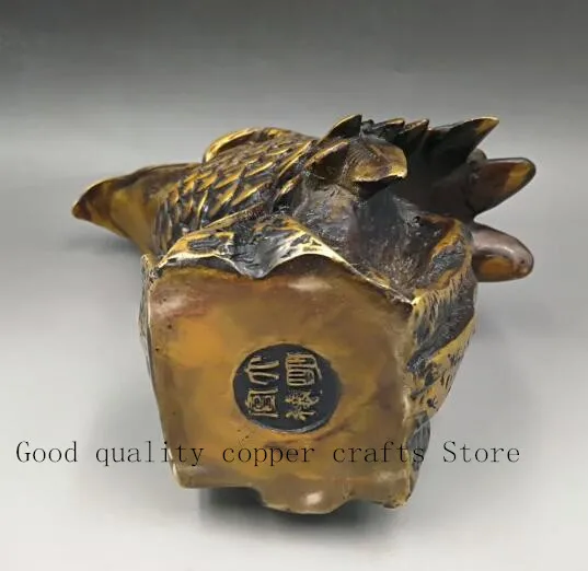 

China archaize brass Home Decor The eagle head sculpture