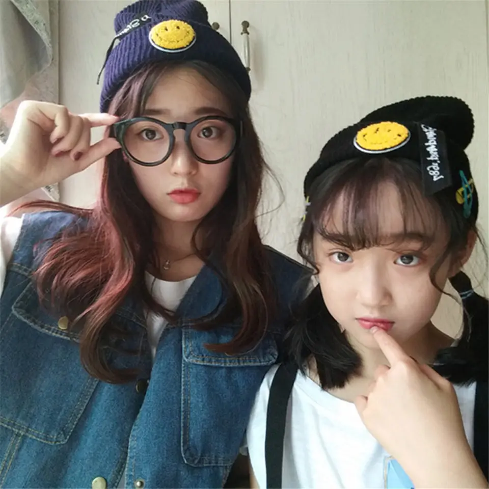 Осенне-зимняя женская вязаная шапка со смайликом Женская Корейская версия