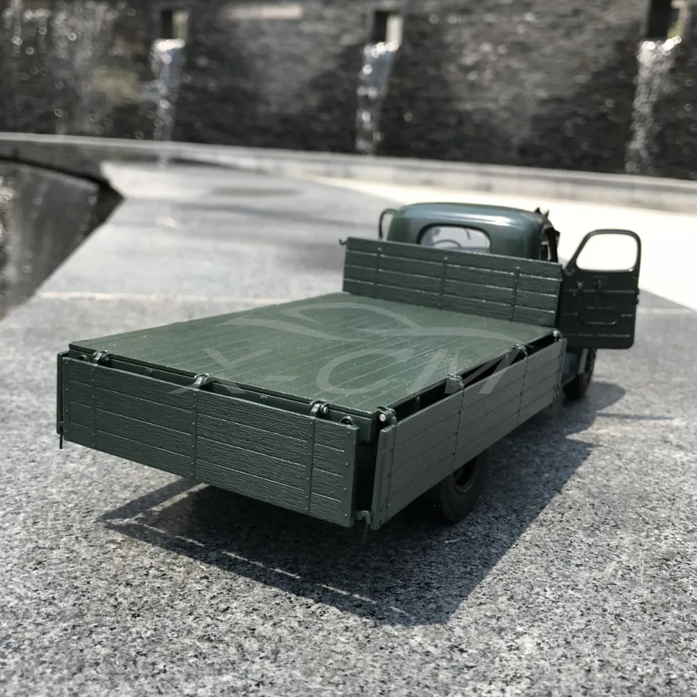 Литая под давлением модель автомобиля Jiefang CA10 грузовик Century Dragon 1:24 (зеленый) +