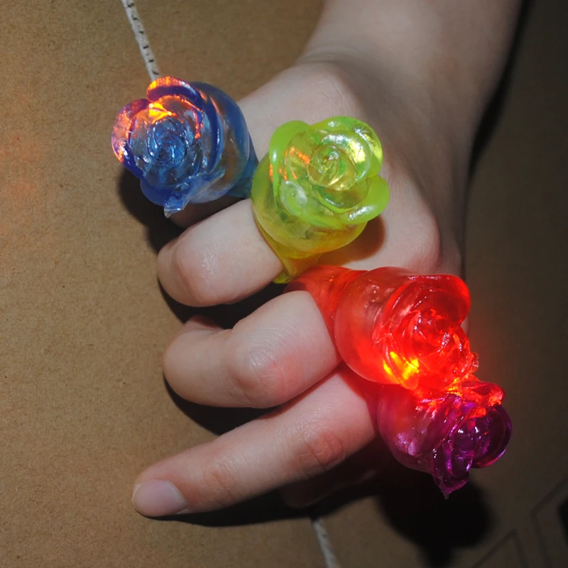 2018 Led одежда Продажа 100 шт цветок розы мигающие кольца светящееся кольцо на палец
