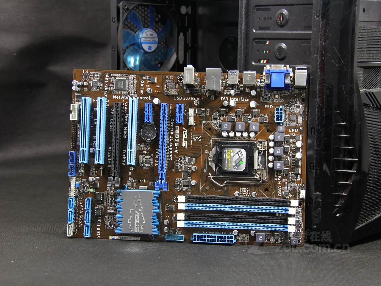 Asus P8B75-V 1155 большая плата Материнская B75 поддерживает E3 1230 V2 используется 90% новый |