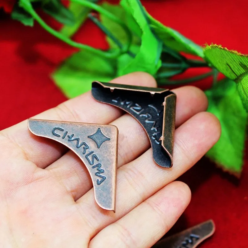 Бронзовые уголки для альбомов скрапбукинга защитные углы книг Резные узоры 32*32*4