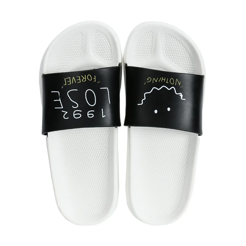 white sole and black Женские домашние тапочки с мягкой подошвой; Домашние шлепанцы для влюбленных; нескользящий плоский; Летняя обувь; женские Тапочки для ванной; SH060601 - Цвет: white sole and black