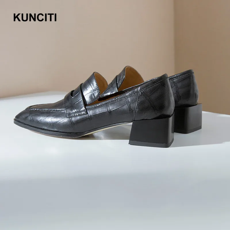KUNCITI/; Туфли-лодочки; женская обувь; женские офисные туфли из тисненой кожи; Туфли Mary Jane с квадратным носком; официальная обувь в европейском стиле; Lotita; G941