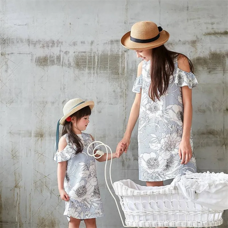 2019 Hot Sell Pop Print Floral Parent Dress Mother and Daughter Women's Striped Open-shoulder Short-sleeved | Мать и ребенок