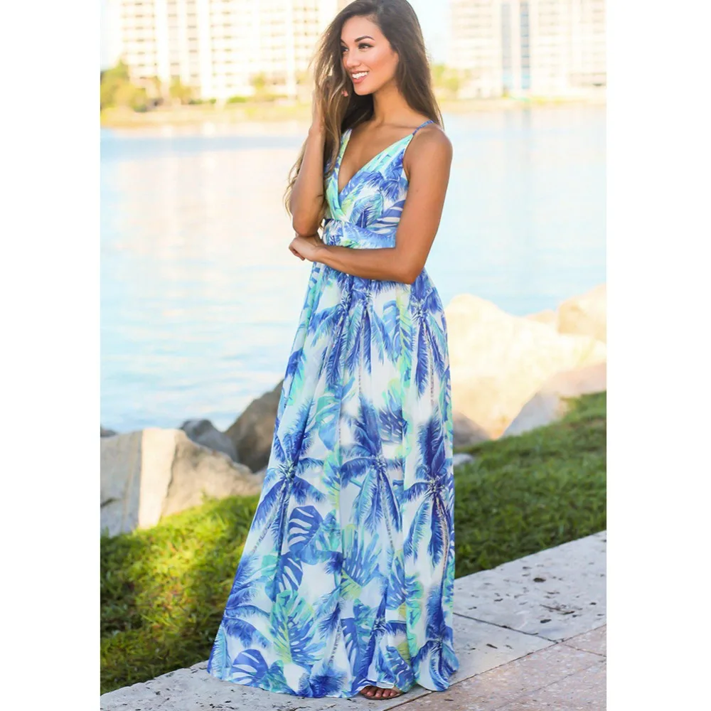 Женское длинное летнее платье ZADORIN элегантное трапеция на тонких бретельках с