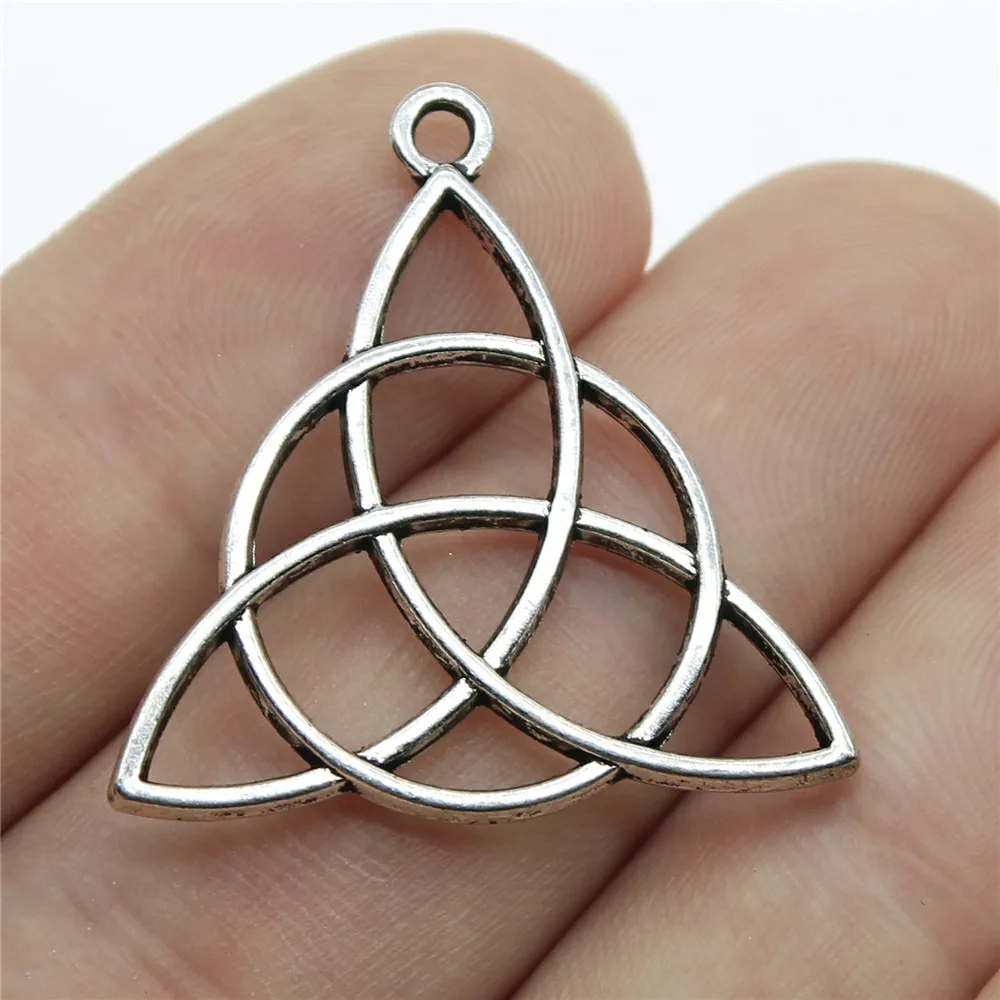 Символ Triquetra Подвески для изготовления ювелирных изделий символ Triquetra Подвески для изготовления браслетов античный серебряный цвет - Окраска металла: B10395-15pcs-28mm