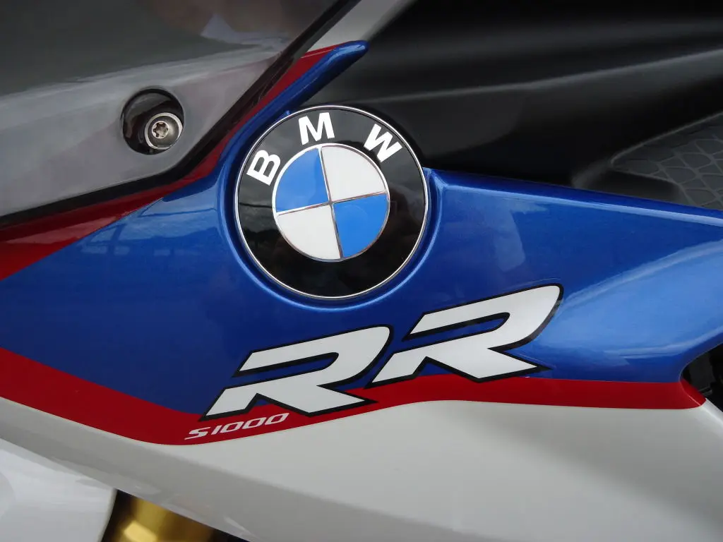 

New S1000RR logo Fairing Upper Fairing Decals / Stickers for BMW S1000RR Pair Any Colour Motorcycle Sticker Decals